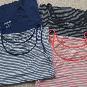Set of 4 tank tops